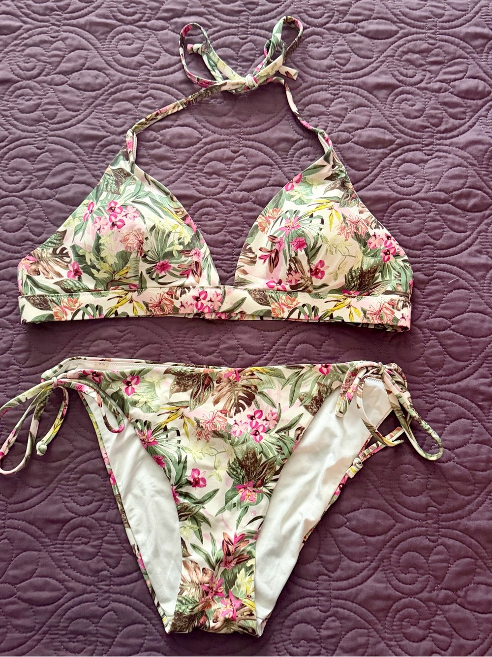 Women’s Victoria’s Secret Floral Bikini, EUC, M/L
